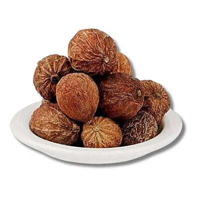 Nabirasi buvining mushukiga kiradi Nabirasi buvining mushukiga kiradi